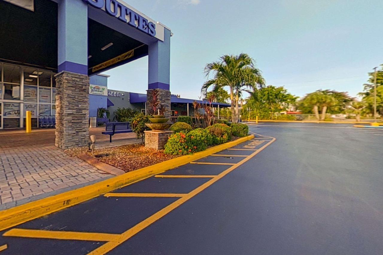 Rodeway Inn & Suites Fort Lauderdale Airport & Cruise Port Dania Beach Luaran gambar